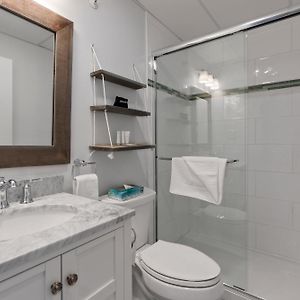 Portside King Top Floor